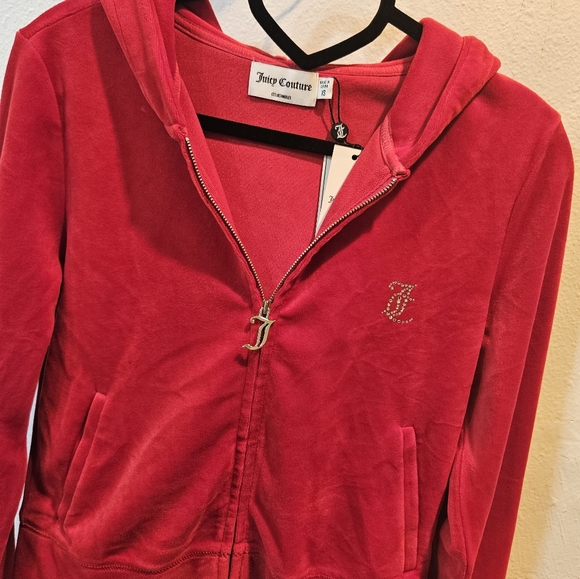✨️JUICY COUTURE RED VELOUR FULL ZIP HOODIE NEW SIZE XS✨️ - Picture 2 of 7